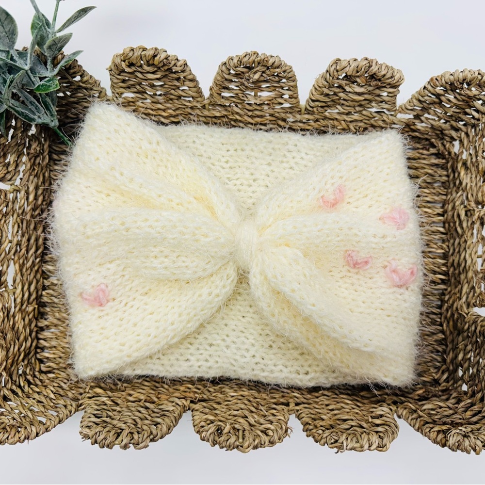 Knit Bow Heart Ear Warmer 🩷